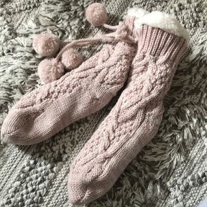 Fuzzy lined slipper socks